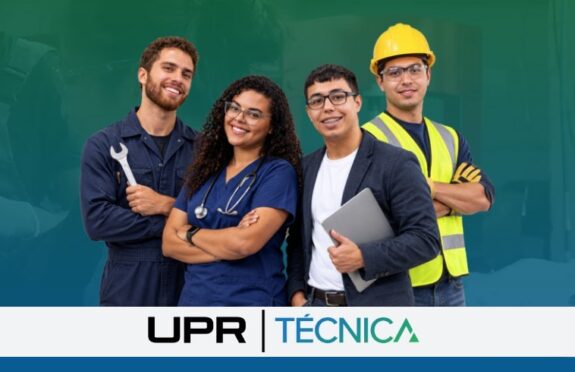 upr_tecnica Imagen de estudiantes curso tecnico para promocionar UPR Tecnica